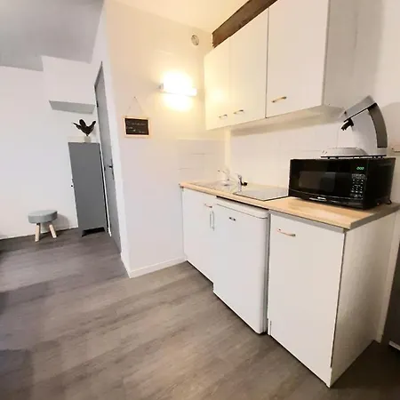 Charmant Studio Proche Centre, Gare , Et Aeroport.