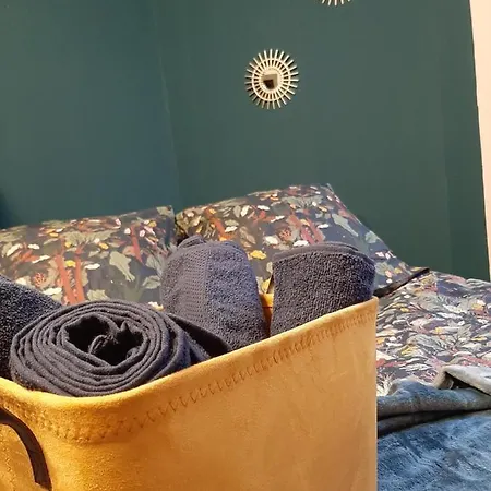 Charmant Studio Proche Centre, Gare , Et Aeroport. Apartment Beauvais